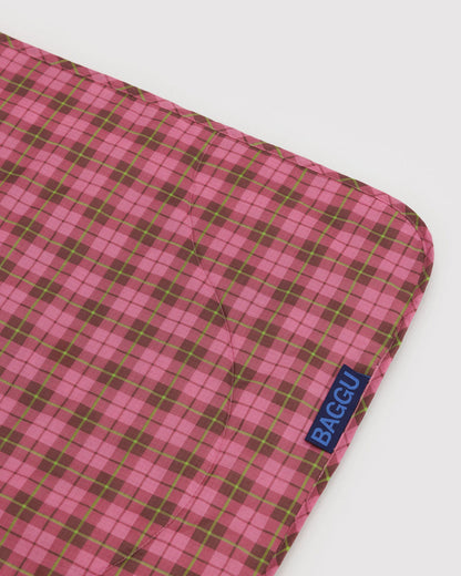 PUFFY PICNIC BLANKET - US 6104