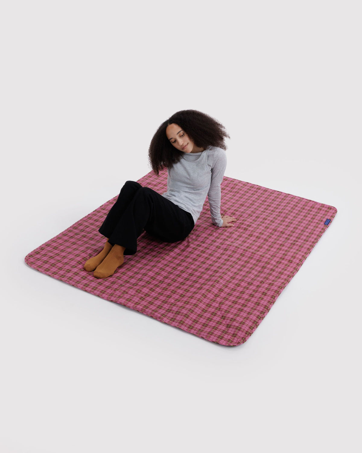 PUFFY PICNIC BLANKET - US 6104