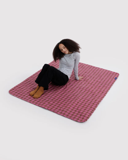 PUFFY PICNIC BLANKET - US 6104