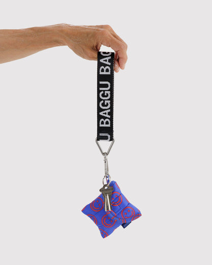 LOGO KEYCHAIN - US 9427