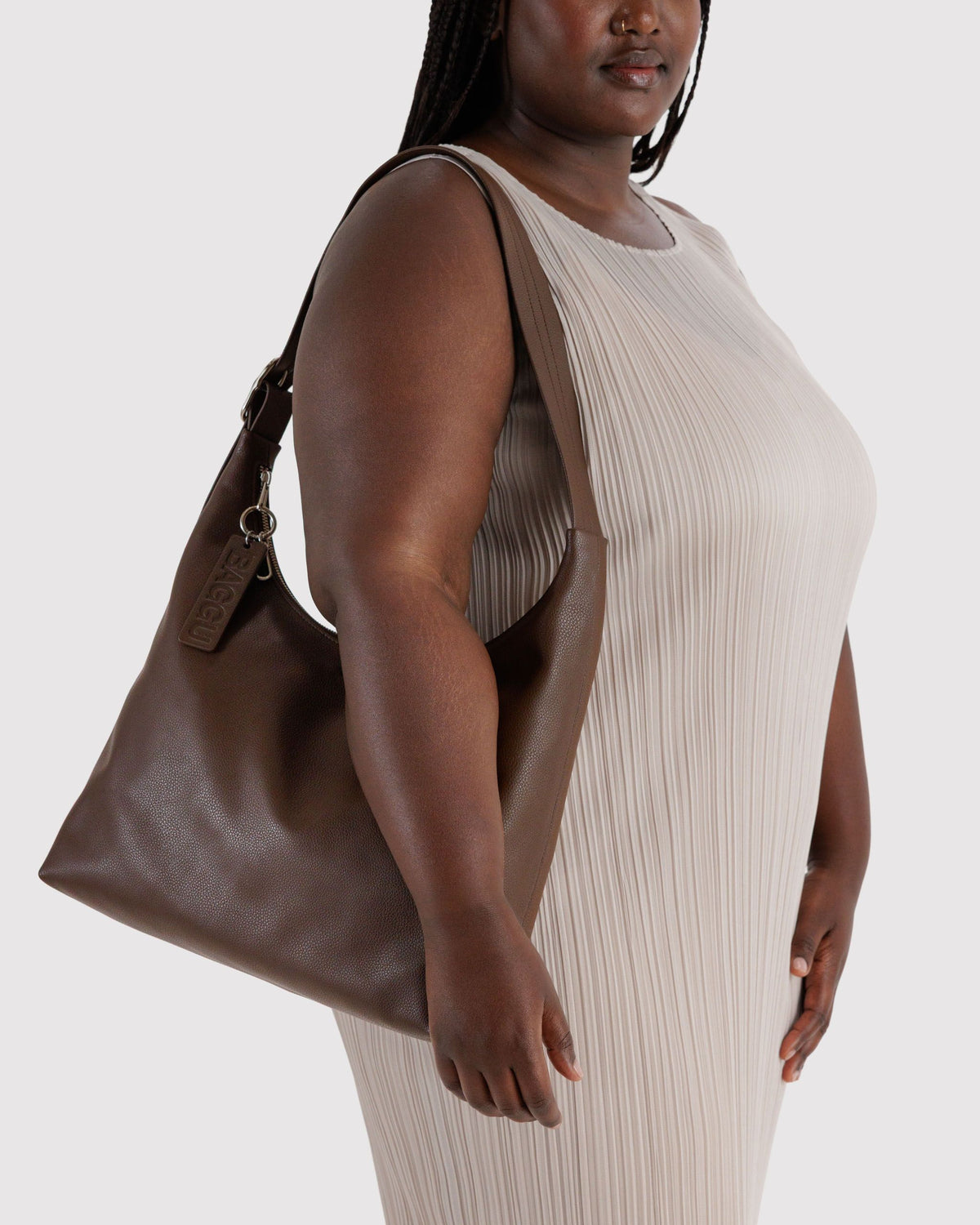 RECYCLED LEATHER SHOULDER BAG - US 1037