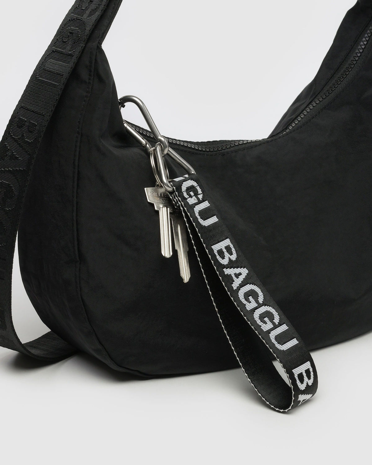 LOGO KEYCHAIN - US 9427